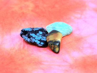 3 stones on RED japanese paper