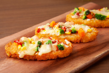 ハッシュポテトのチーズ焼き