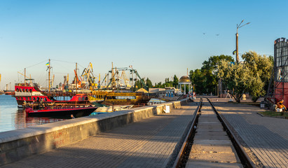 Berdyansk embankment in the early morning