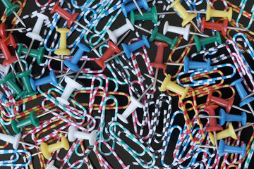 Fototapeta na wymiar Multicolored paper clips