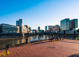 Sunset in D&uuml;sseldorf harbor