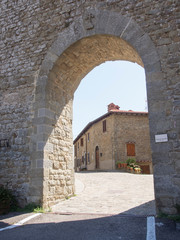 Fototapeta na wymiar Italia, Toscana, Arezzo,il paese di Montemignaio. Il castello dei conti Guidi.