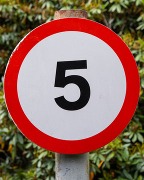 5mph Speed Limit