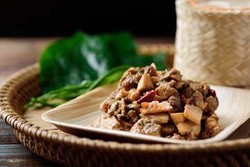 Northern Thai food (Tum Kraton), Spicy santol salad with crab paste