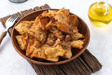 fried dumplings in wood plate 