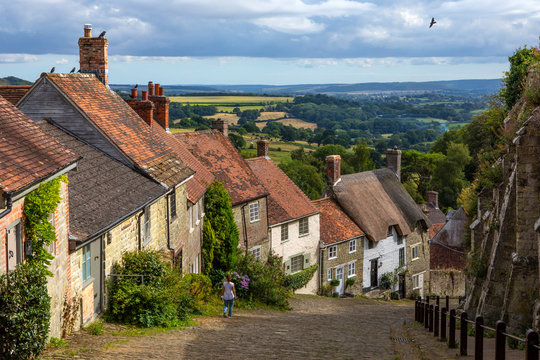 Gold Hill in Shaftesbury in Dorset, UK