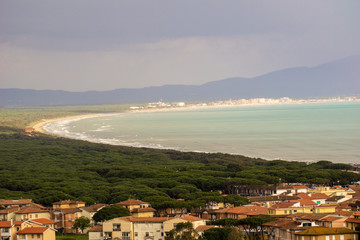 Fototapeta na wymiar Italy, Tuscany, Castiglione della Pescaia, panoramic view of the coastline from the top