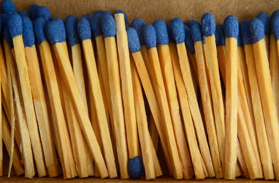 cerillas en caja de cartón, conjunto de fósforos, cerillas para encender fuego