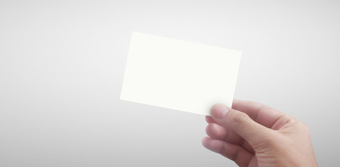 Obraz premium Hand holding business card mockup