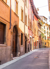 Ruelle colorée de Vérone (Verona), Vénitie, Italie