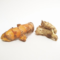 different turmeric (kunyit) and kaempferia galanga (kencur) isolated on white background 2