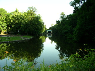 Fototapeta premium lake in the park