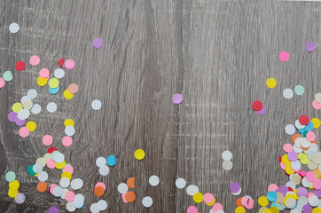 Falling confetti circle papers