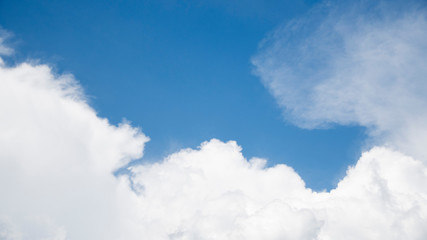 Obraz premium clouds in the blue sky