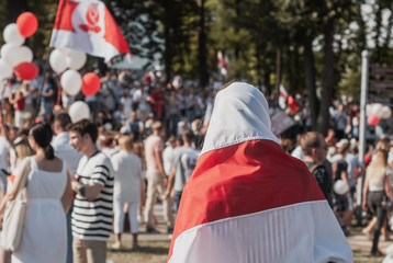 Obraz premium BELARUS, MINSK, 16 AUGUST 2020 People in the red and white flag, rally in Belarus
