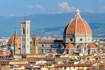 Fototapeta na wymiar View of Florence Cathedral ор 