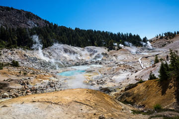 Fototapeta na wymiar Landscape view of the geothermal features of Bumpass Hell in Lassen Volcanic National Park (California).