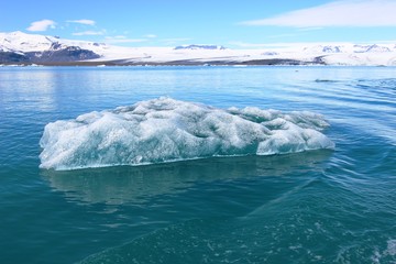 Gletschersee J&ouml;kuls&aacute;rl&oacute;n - Island
