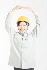 OKサインの女性作業員