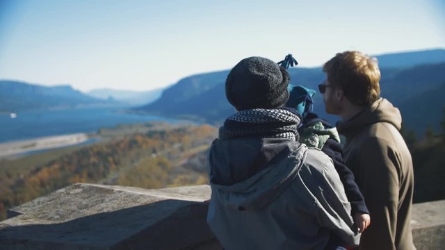 Family enjoys the view from the vista point in Oregon - Columbia river - sightseeing - 4k slow motion footage