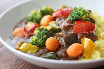 夏の野菜たっぷりのカレーライス