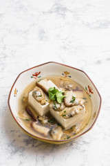 豆腐のアサリ餡かけ