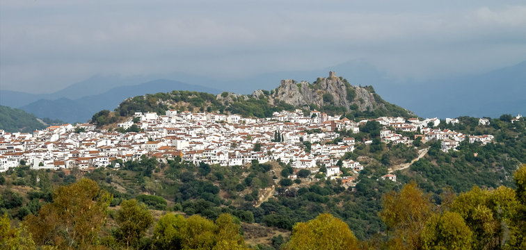The whitewashed village Gaucin, Cadiz Province, Andalusia, Spain
