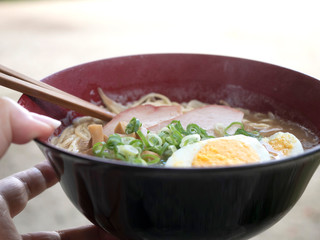 アウトドアやキャンプで食べるおいしい即席ラーメン