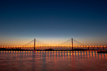 Obraz na płótnie Canvas Wonderful sunset night view of the grand bridge