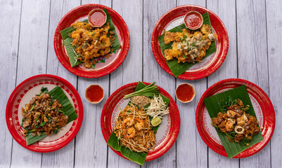 Obraz na płótnie Canvas Pad Thai and Other Stir Fried Thai Dishes 