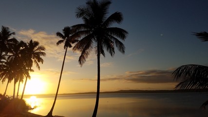 Fototapeta na wymiar sunrise lake