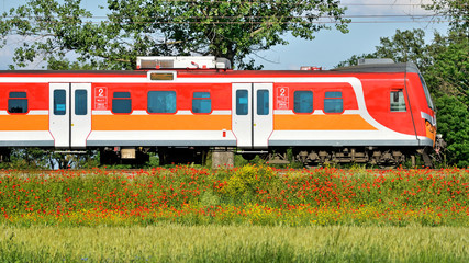 Passenger train.  © Tomasz Warszewski