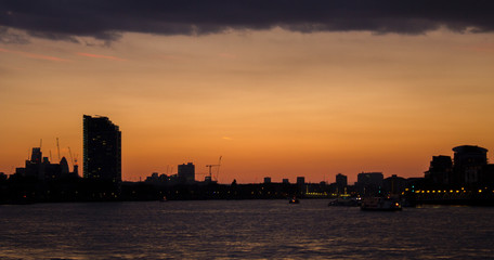 Obraz premium London skyline at sunset