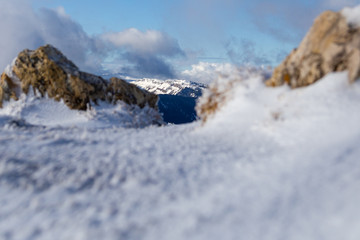 Fototapeta na wymiar Panorama depuis le sommet de la Dole, le point culminant du massif du Jura et de la station des Rousses, entre la Suisse et la Franche-Comté