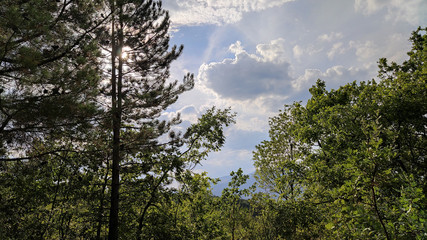 Scorcio nel comune di genga delle Marche in italia