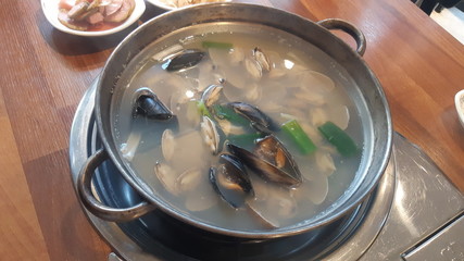Korean style clam soup
