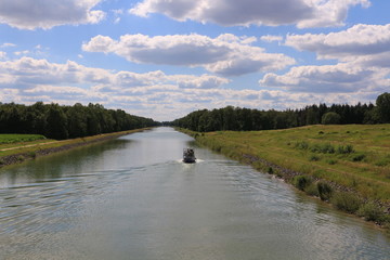 Blick auf den Dortmund-Ems-Kanal in der Nähe von Münster