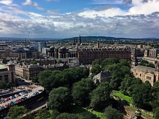 Obraz premium A panoramic view of Edinburgh