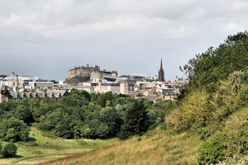 Fototapeta na wymiar A panoramic view of Edinburgh