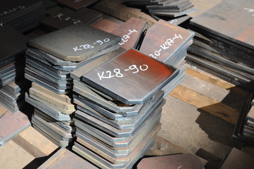 Metal cutting. Warehousing of finished parts with marking.