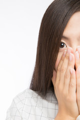 びっくりする女性