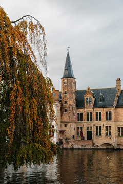 Architecture in Muelle de las Rosas (Rozenhoedkaai)