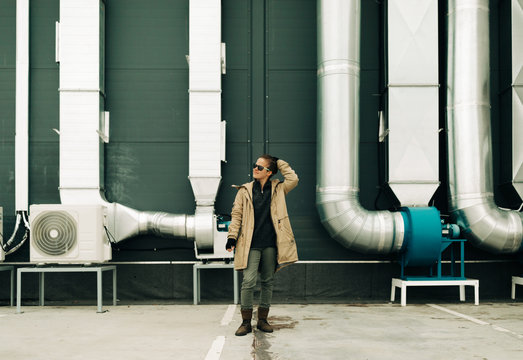 Androgyne Woman smoking