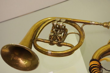 Fototapeta na wymiar vintage brass trumpet