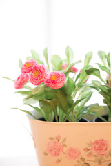 造花の鉢植え