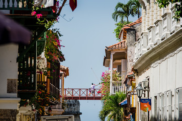 Fototapeta na wymiar Arquitectura colonial en Cartagena, Bolivar_ Colombia, ciudad Amurallada de Colombia, arquitectura tradicional 