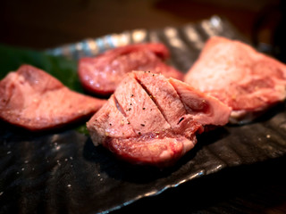 ジューシーな高級焼肉黒毛和牛【厚切りタン】