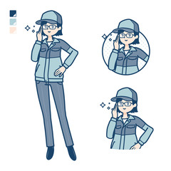 simple delivery woman_Wearing-glasses