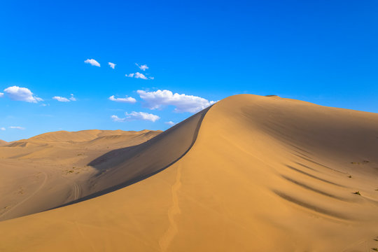 Dunhuang Crescent Lake © ngchiyui