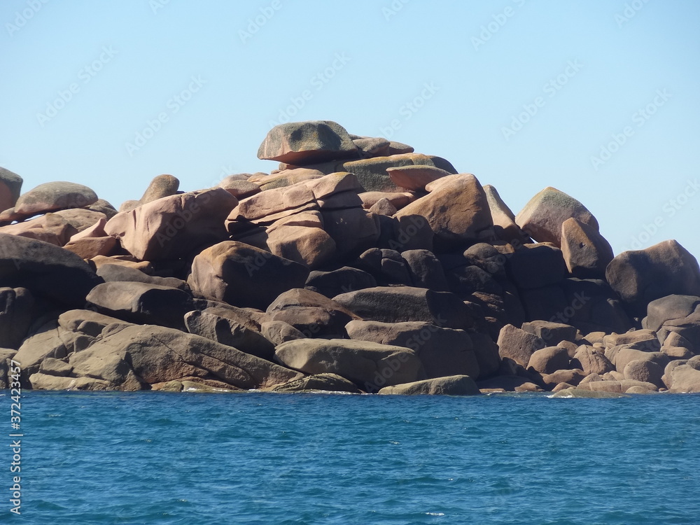 Poster rocher de la tortue, côte de granit rose, sentier des douaniers, perros guirec, côtes d'armor, breta